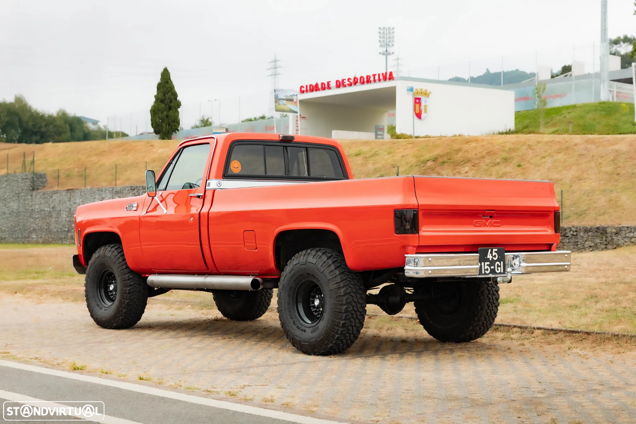 GMC Sierra - 2