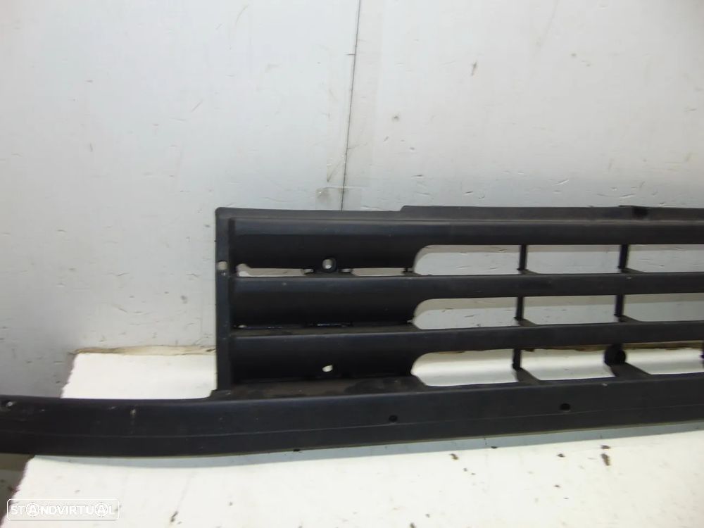 Mitsubishi Canter grelha - 2