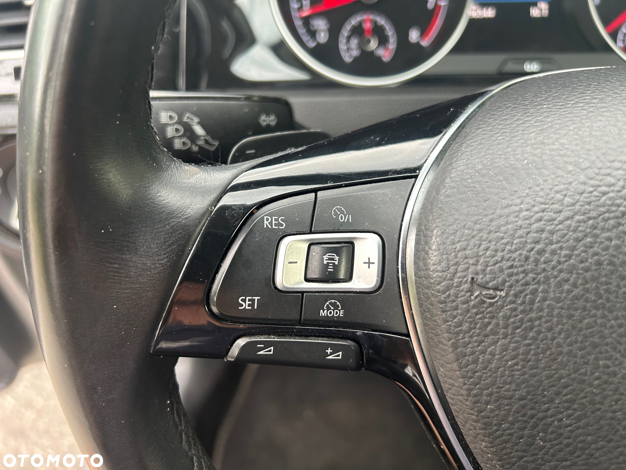 Volkswagen Golf VII 1.5 TSI BMT Evo Highline DSG - 30