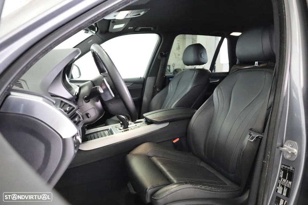 BMW X5 25 d sDrive Comfort 7L - 24