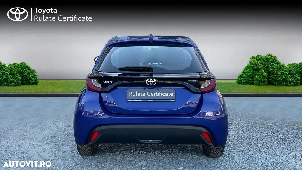 Toyota Yaris 1.5 L Dynamic - 3