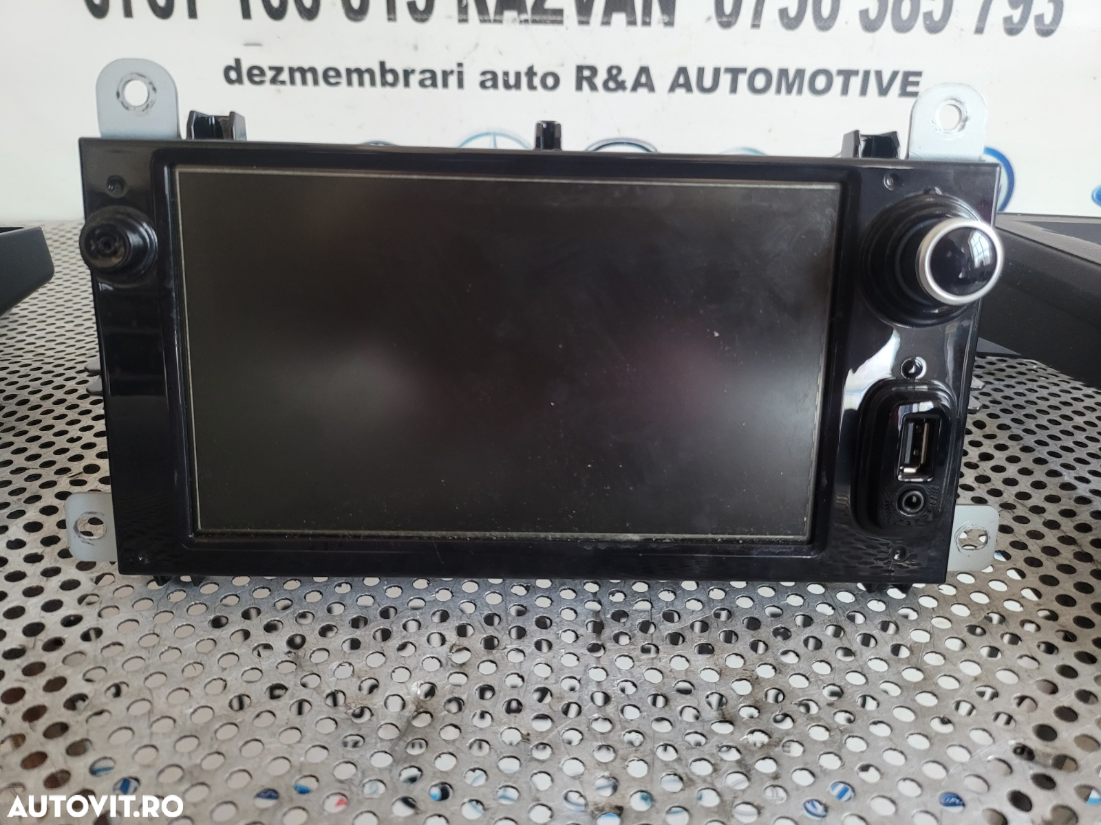 Navigatie Originala Renault Master An 2019-2020-2021-2022 Completa Cu Suport Cod 281154975R Dezmembrez Renault Master 3/4 An 2019-2020-2021-2022 2.3 Dci Cod Motor M9T F716 Bi-Turbo - 4