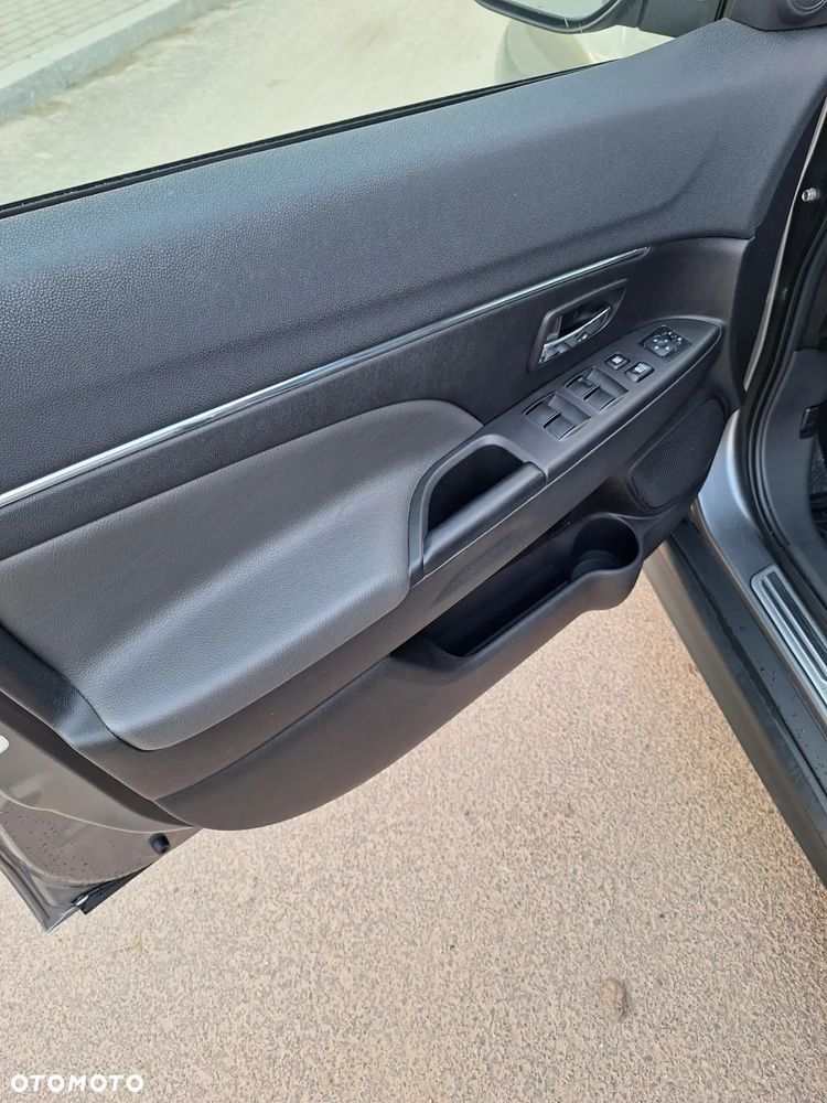 Mitsubishi ASX 2.0 4WD CVT Spirit+ - 26