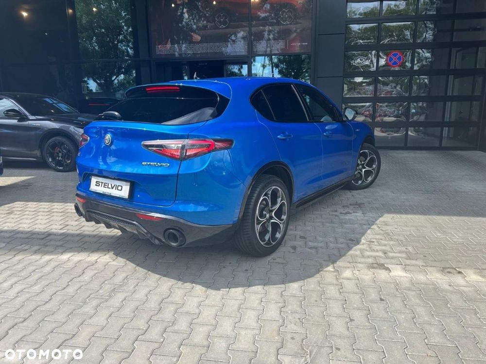 Alfa Romeo Stelvio - 7