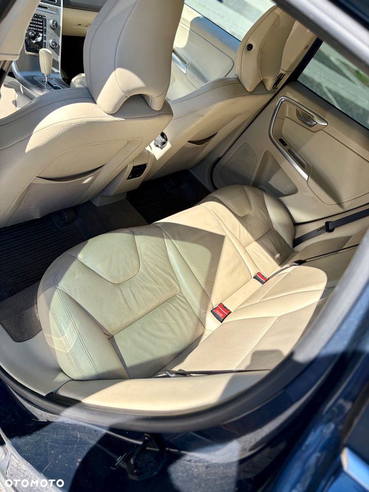 Volvo XC 60 3.2 AWD Summum - 7