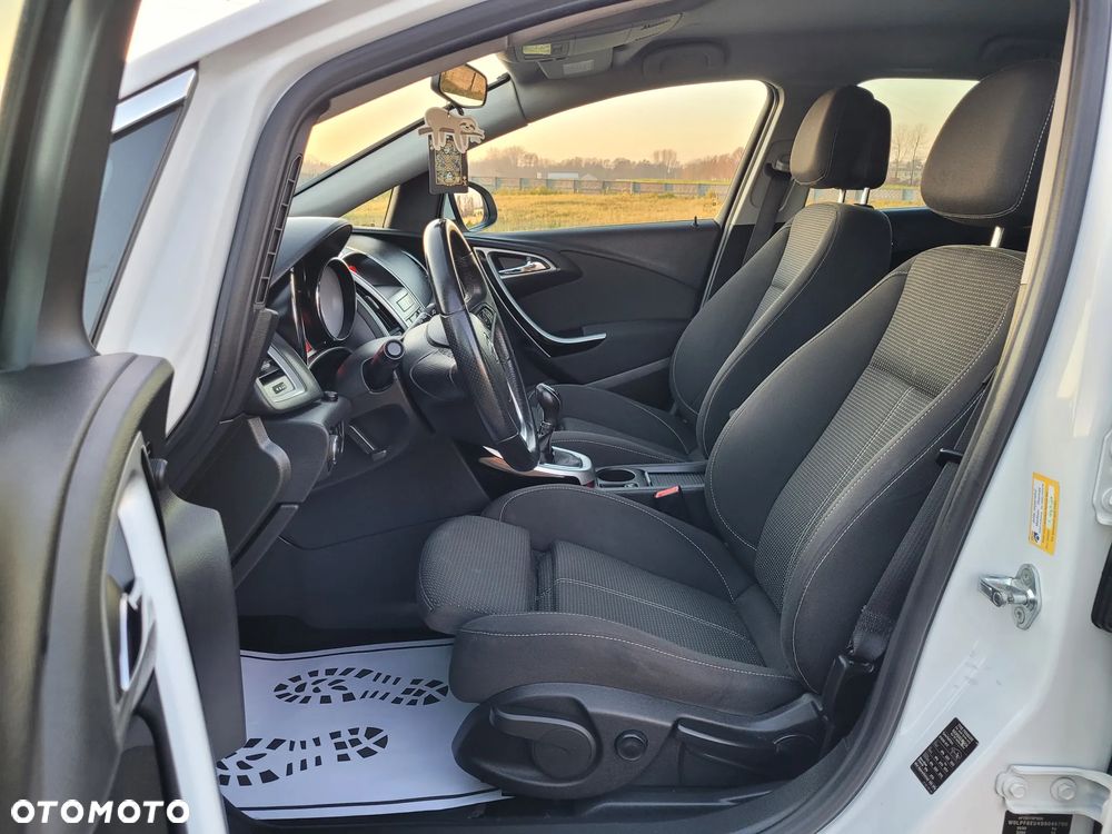 Opel Astra 1.4 Turbo Sports Tourer - 13