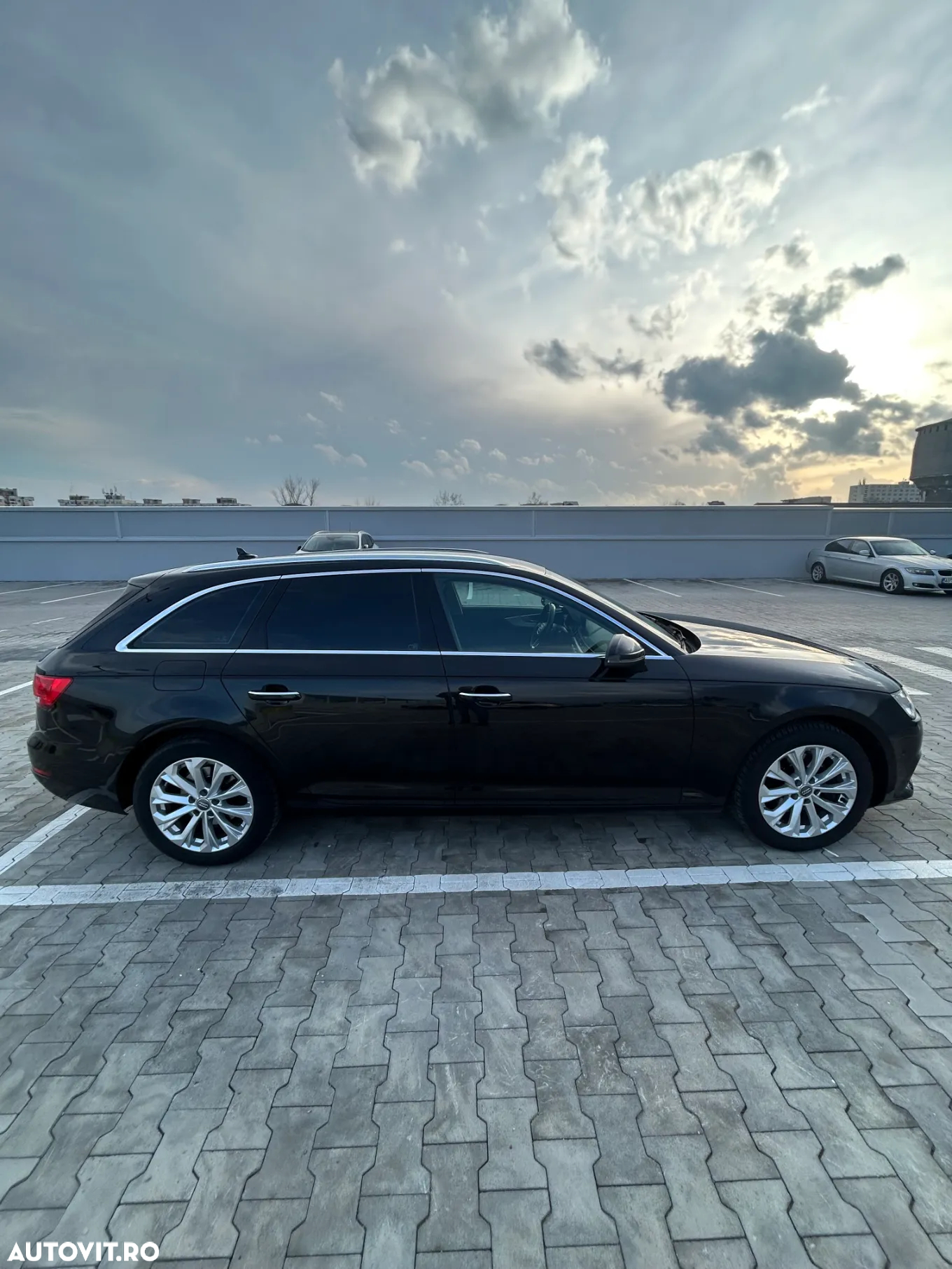 Audi A4 Avant 2.0 TDI S tronic - 5