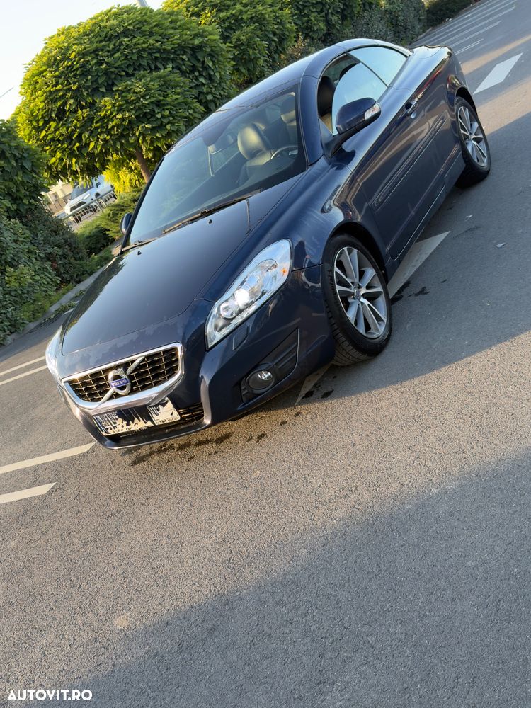 Volvo C70 D3 Momentum - 11
