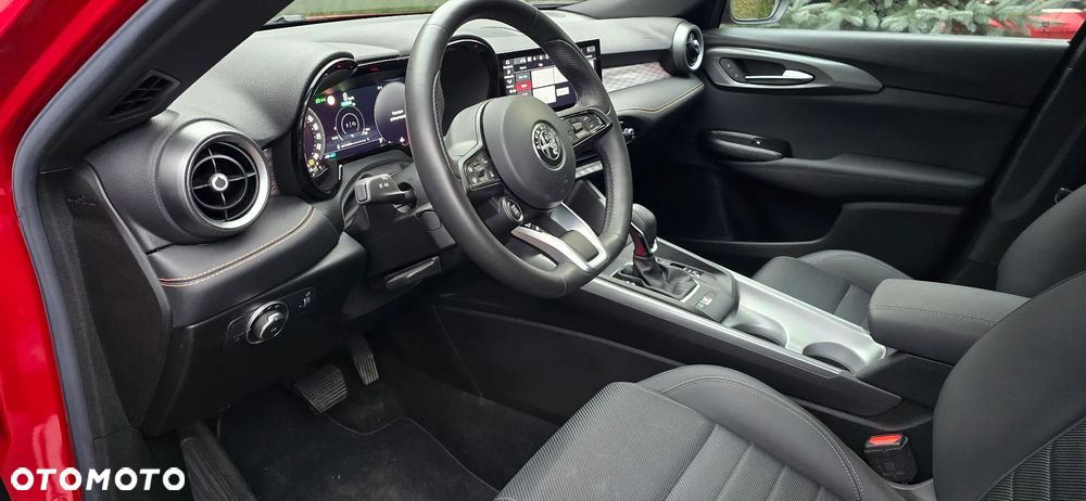 Alfa Romeo Tonale 1.5 T4 GSE mHEV TI DCT - 15