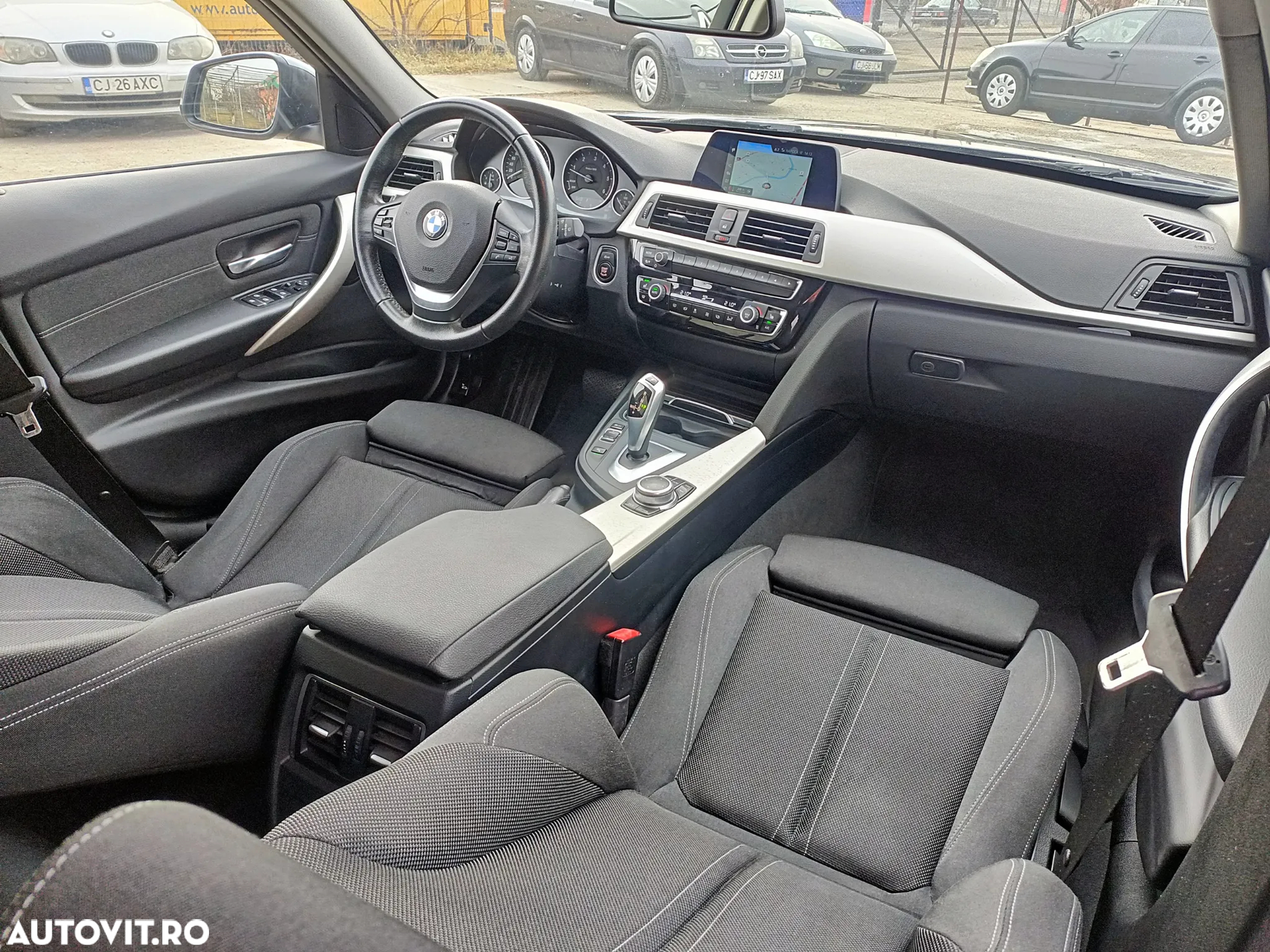 BMW Seria 3 320d Touring Aut. Sport Line - 13