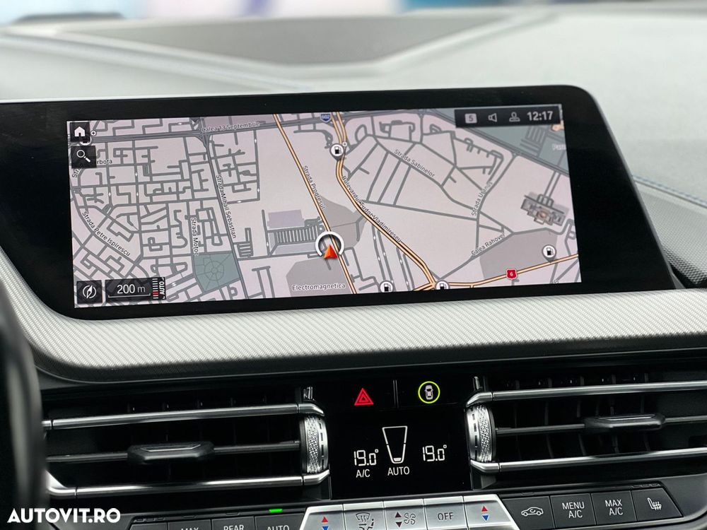 BMW Seria 2 218i AT - 17