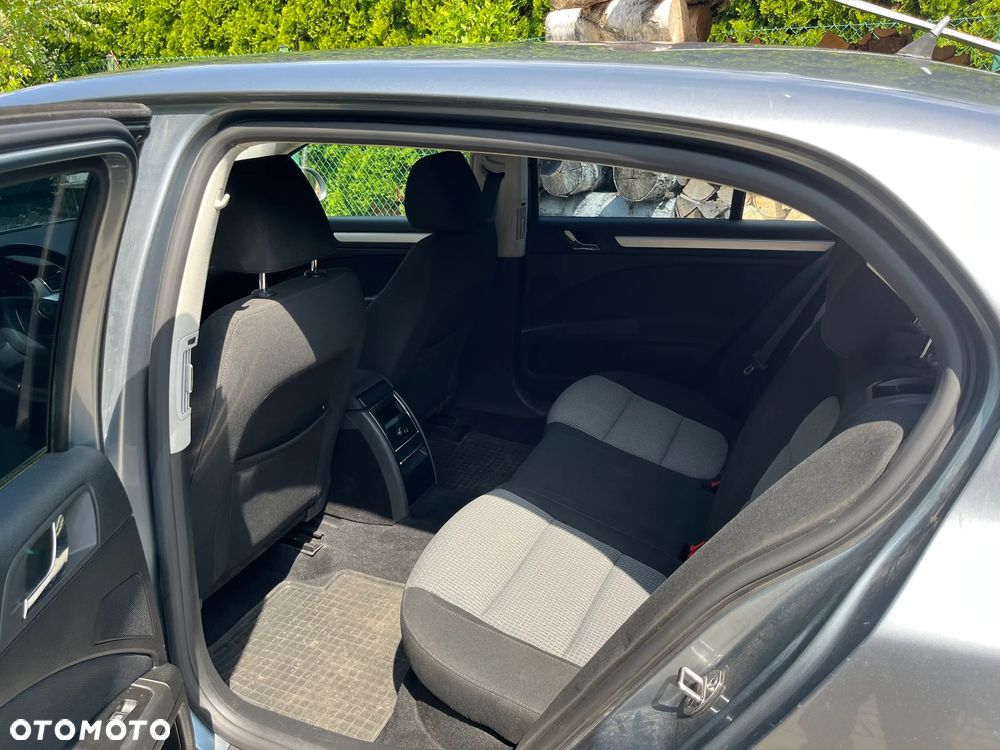 Skoda Superb 1.8 TSI Ambition DSG - 13