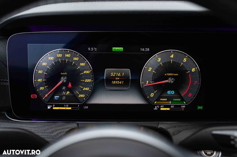 Mercedes-Benz E 200 Coupe 9G-TRONIC AMG Line - 12