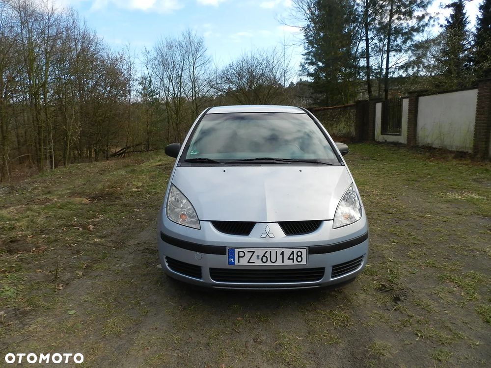 Mitsubishi Colt - 16