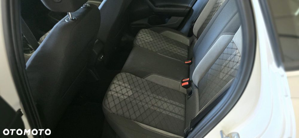 Volkswagen Polo 1.0 TSI OPF R-Line - 28