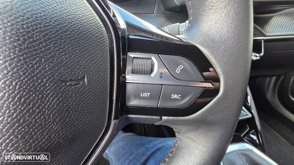 Peugeot 2008 1.2 PureTech Allure Pack - 19