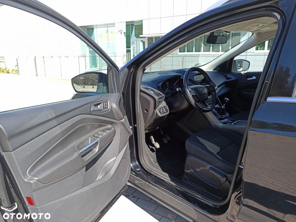Ford Kuga - 13