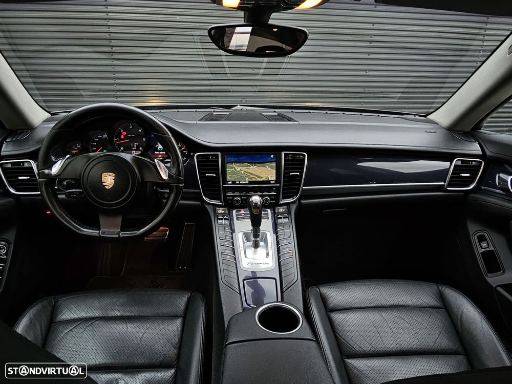Porsche Panamera Standard - 17