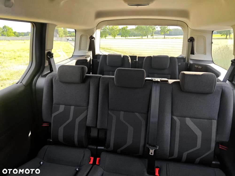 Ford Tourneo Connect Gr 1.5 TDCi Trend - 22