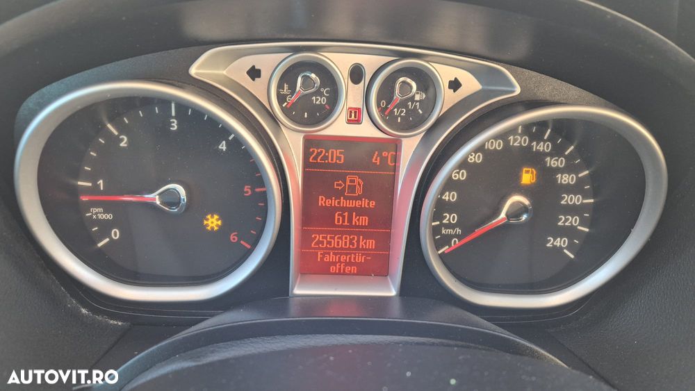 Ford Kuga 2.0 TDCi 4x4 Champions Edition - 19