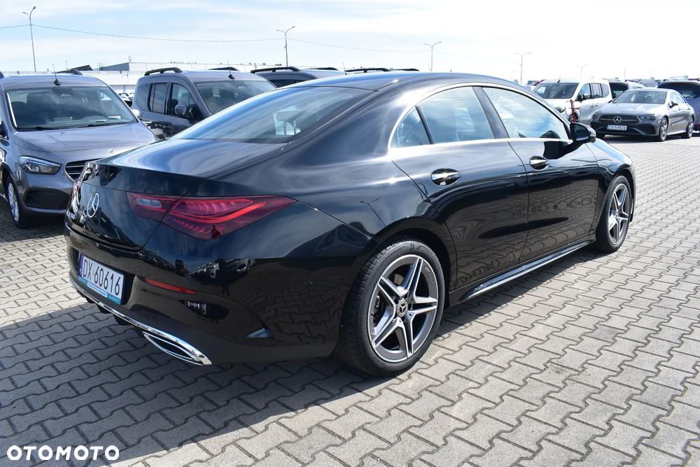 Mercedes-Benz CLA 200 7G-DCT - 5