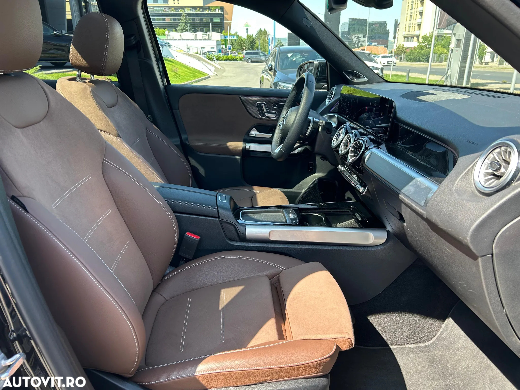 Mercedes-Benz GLB 200 d 4MATIC Aut. - 11