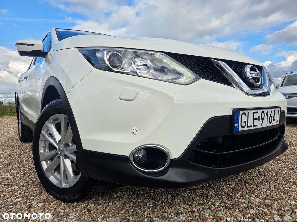 Nissan Qashqai 1.6 DIG-T Tekna - 1