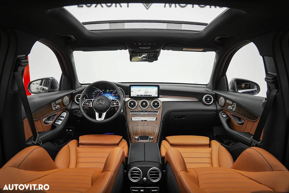 Mercedes-Benz GLC 300 e 4Matic 9G-TRONIC AMG Line Plus - 2