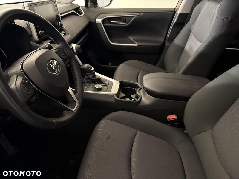 Toyota RAV4 - 11