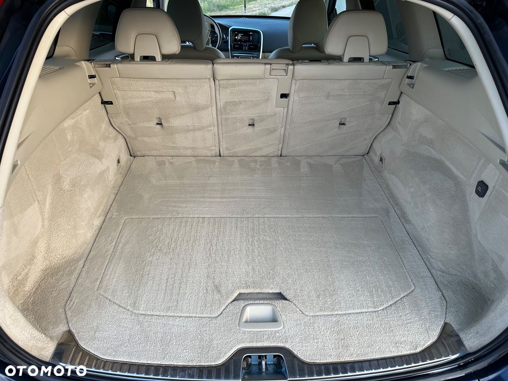 Volvo XC 60 T5 Drive-E Momentum - 31