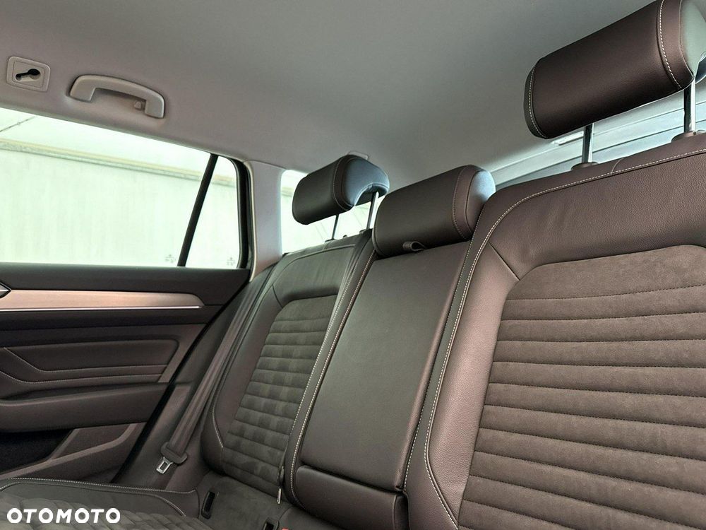 Volkswagen Passat - 19