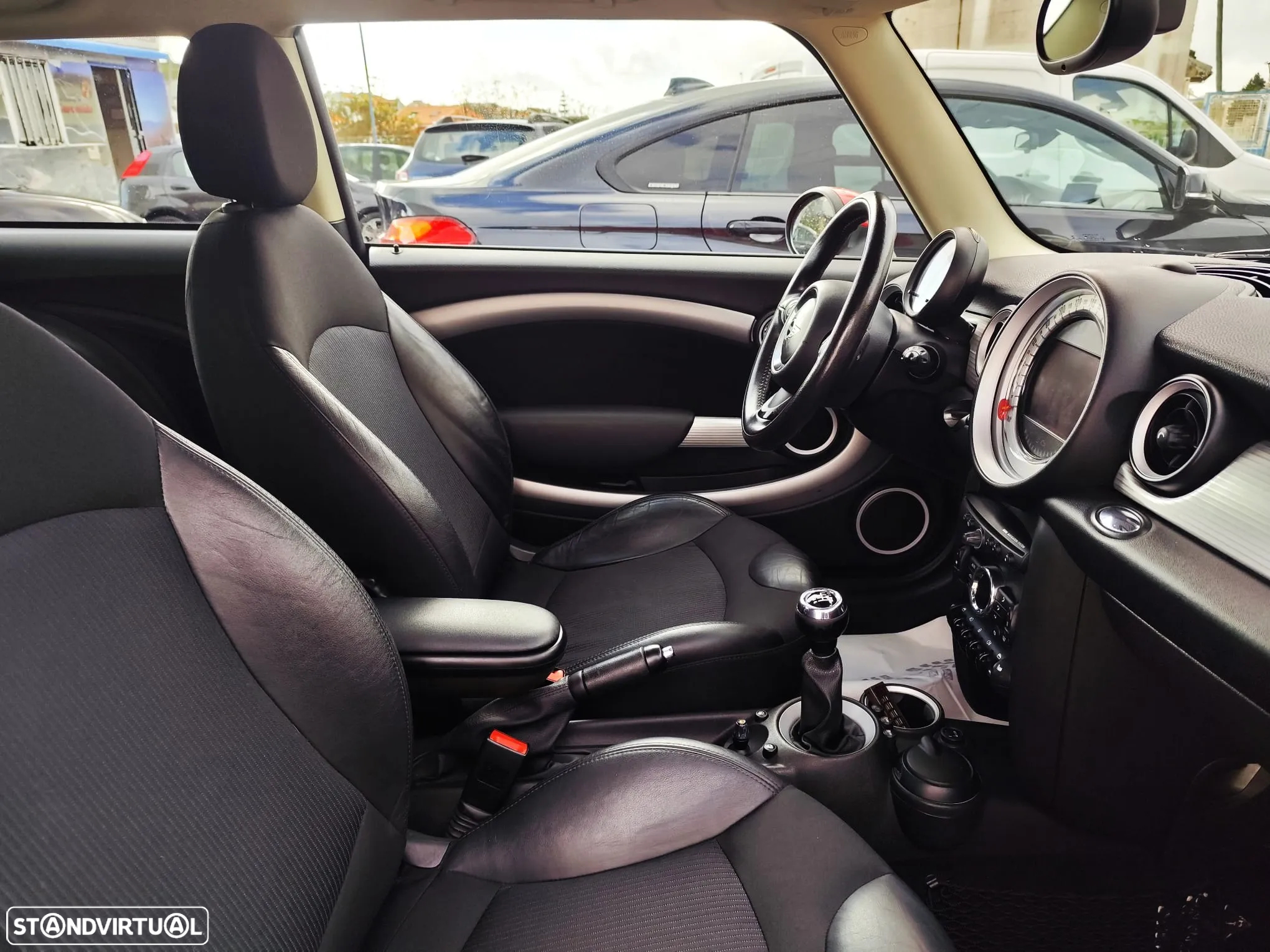 MINI 3 Portas Cooper D - 8