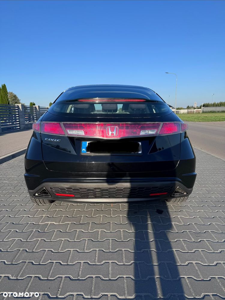 Honda Civic 1.8 Executive - 3