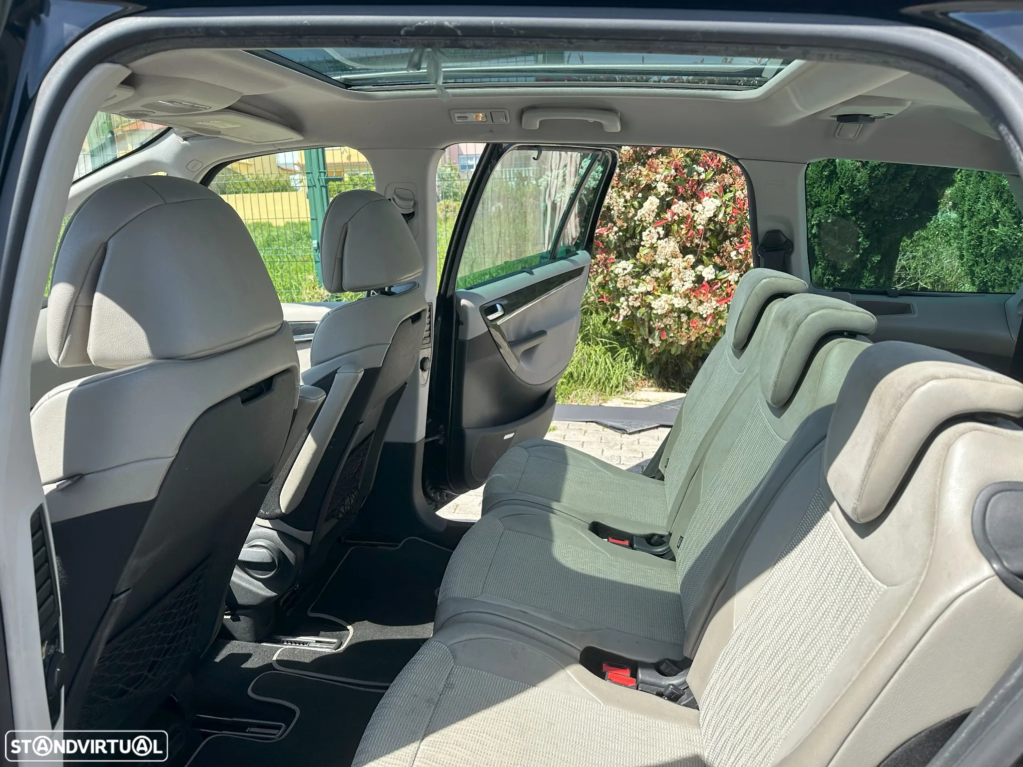 Citroën C4 Grand Picasso 1.6 HDi Exclusive CMP6 - 17