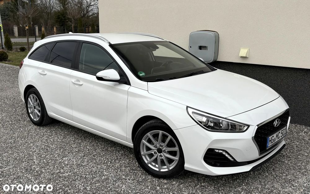 Hyundai i30 1.4 Passion - 14