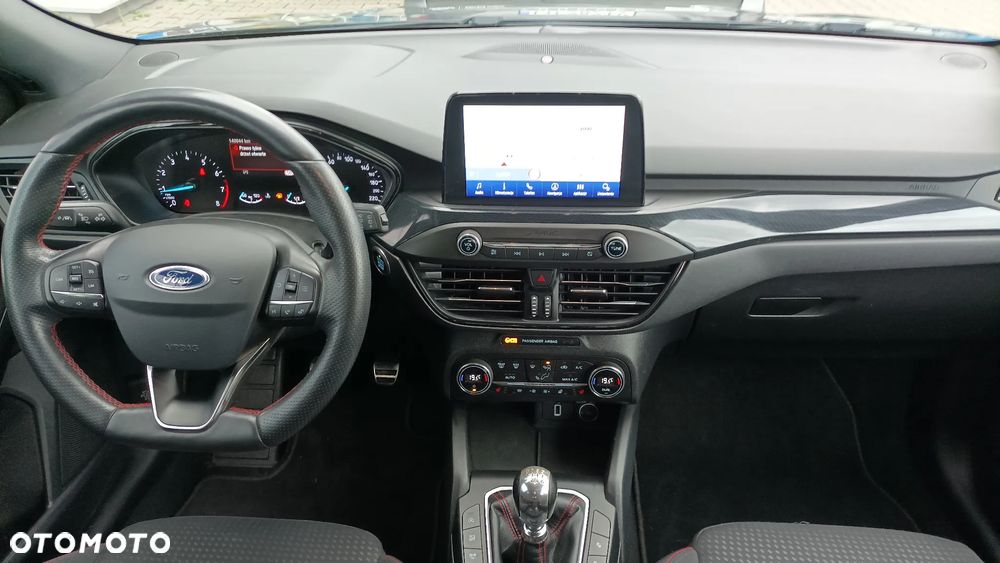Ford Focus 1.5 EcoBoost Start-Stopp-System ST-Line - 11