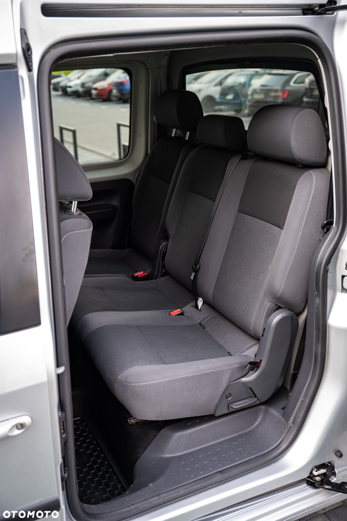 Volkswagen Caddy 1.6 TDI Comfortline - 10