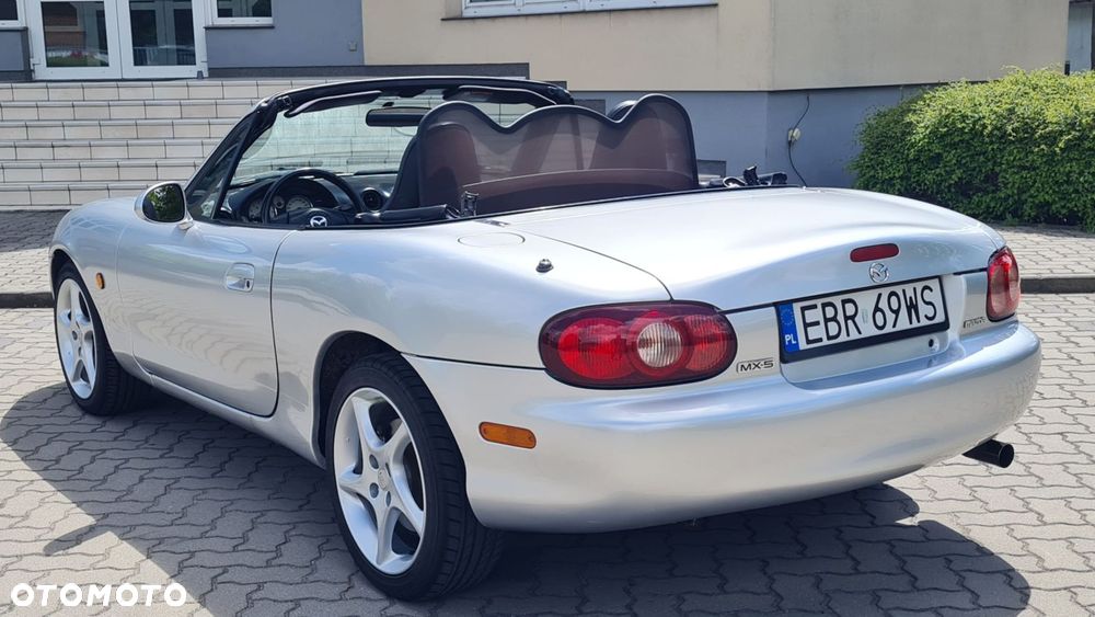 Mazda MX-5 1.9i 16V Sportive - 11
