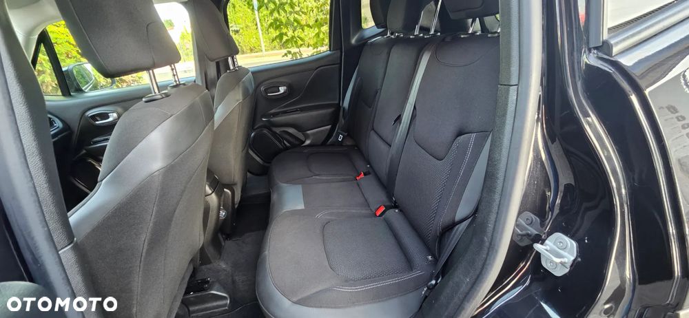 Jeep Renegade 1.3 T-GDI Active Drive Limited - 26