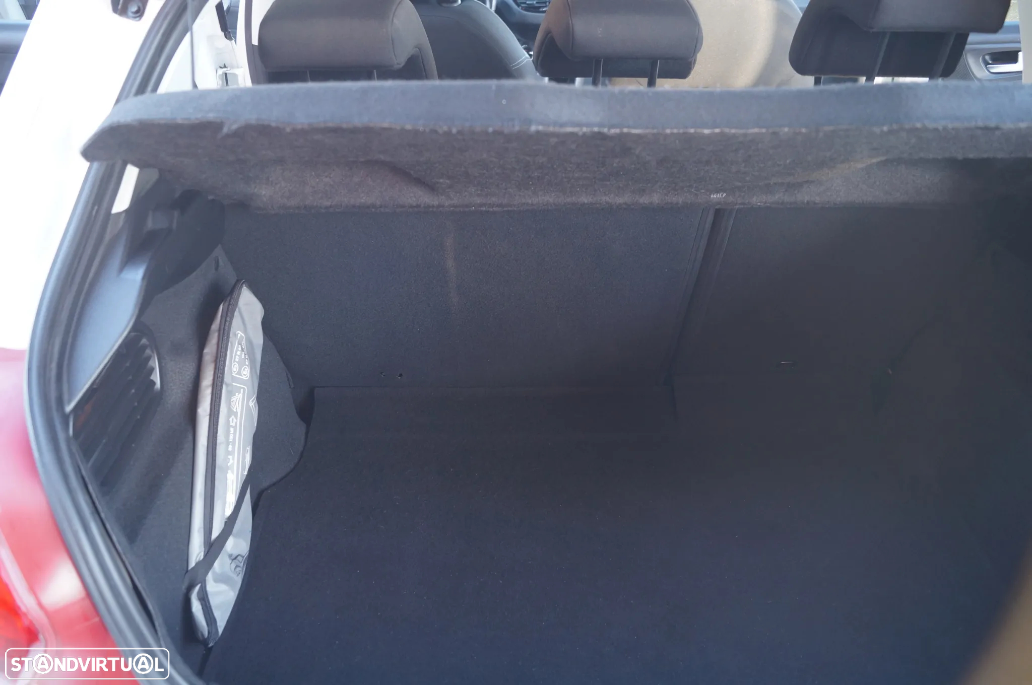 Peugeot 208 1.4 HDi Active - 11
