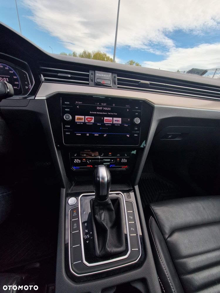 Volkswagen Passat 2.0 TDI Elegance DSG - 6