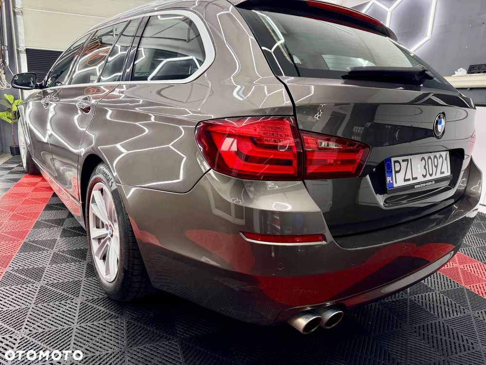BMW Seria 5 525d xDrive Sport-Aut - 19