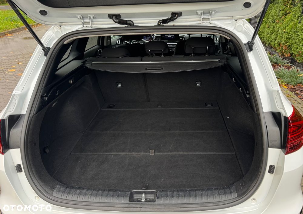 Kia Ceed 1.6 CRDi Eco-Dynamics+ (48V Mild-Hybrid) DCT7 Vision - 27