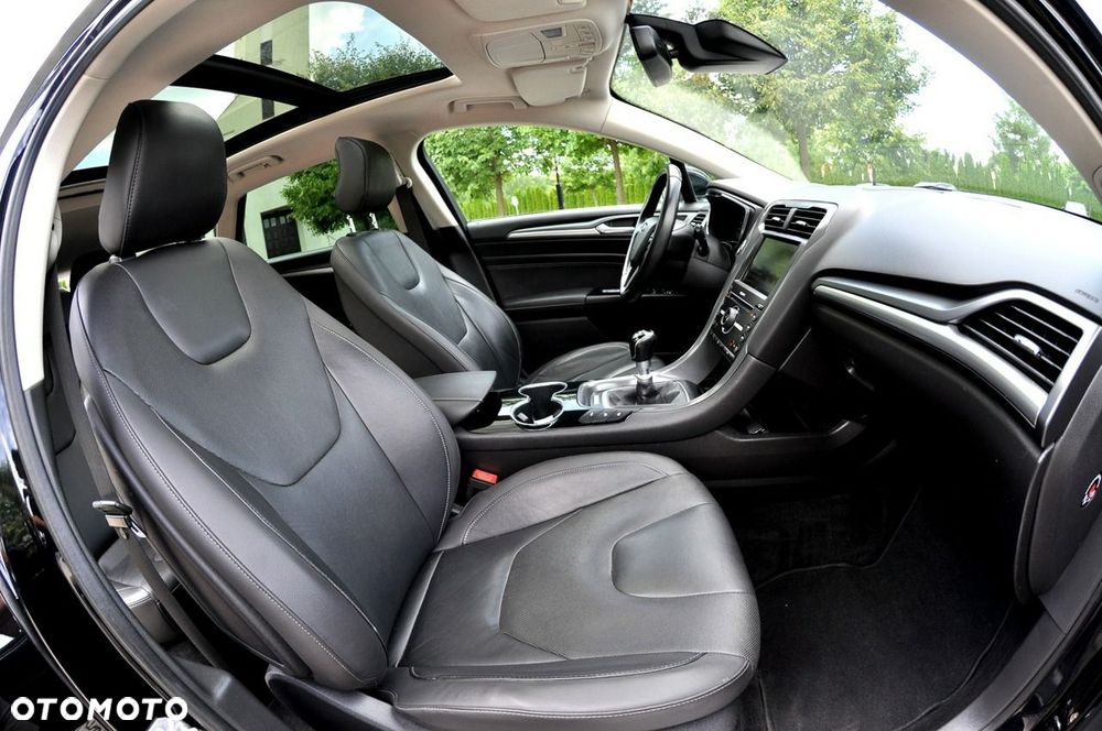 Ford Mondeo 2.0 EcoBlue Titanium - 26