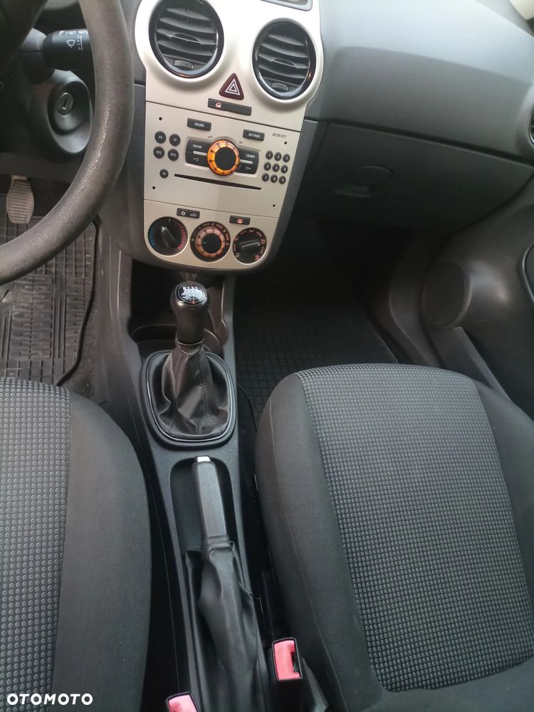 Opel CORSA - 9
