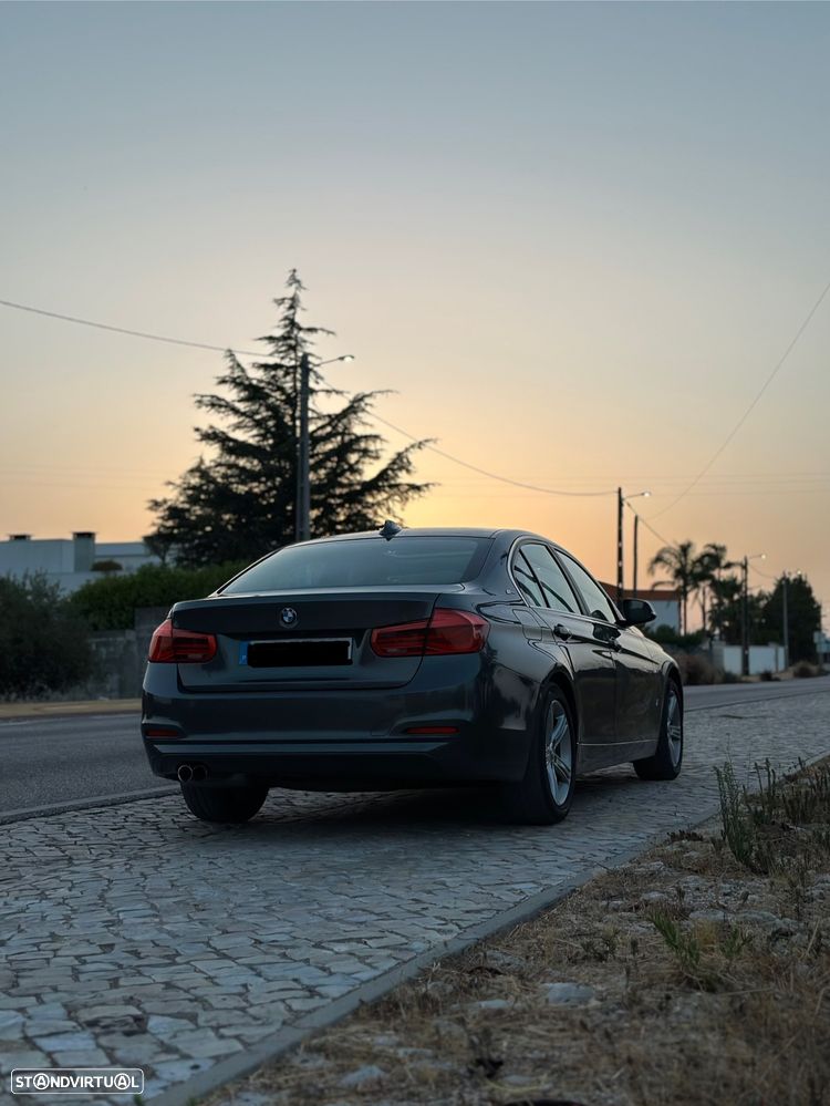 BMW 330 e iPerformance - 34