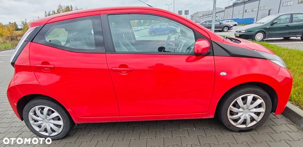 Toyota Aygo x-play Eco - 5