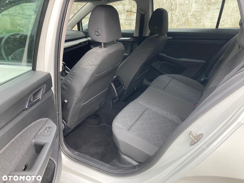Volkswagen Golf 1.0 TSI OPF - 11