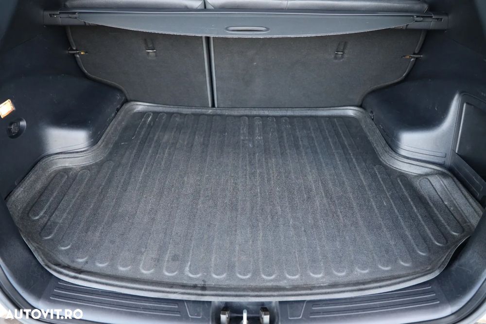 Hyundai ix35 2.0 CRDI 4WD Trend - 31