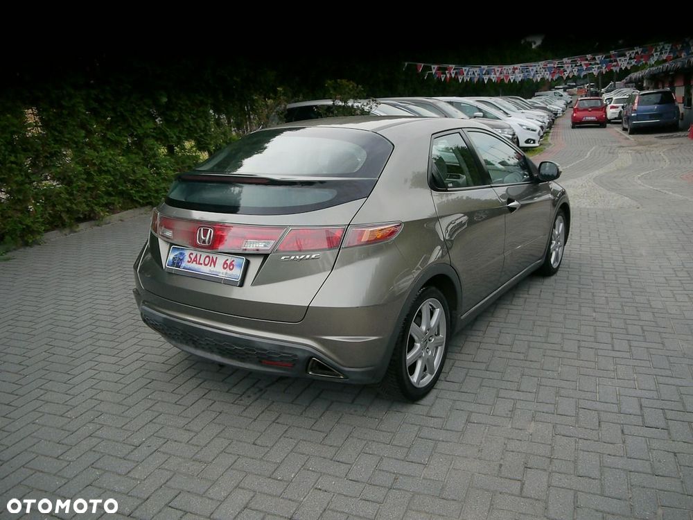 Honda Civic 1.8i-VTEC Executive - 6